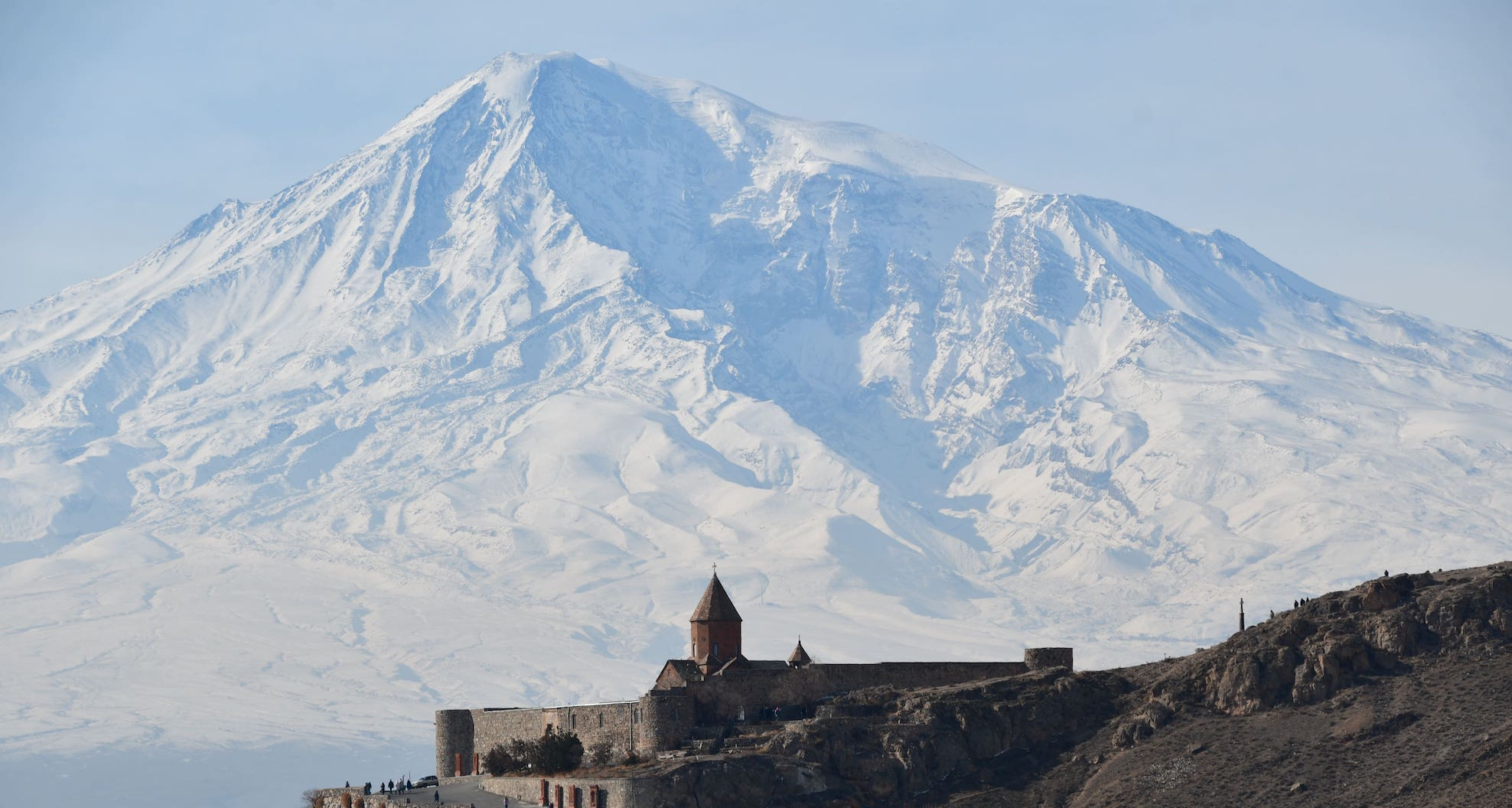 Mont Ararat enneigé sur le haut plateau arménien