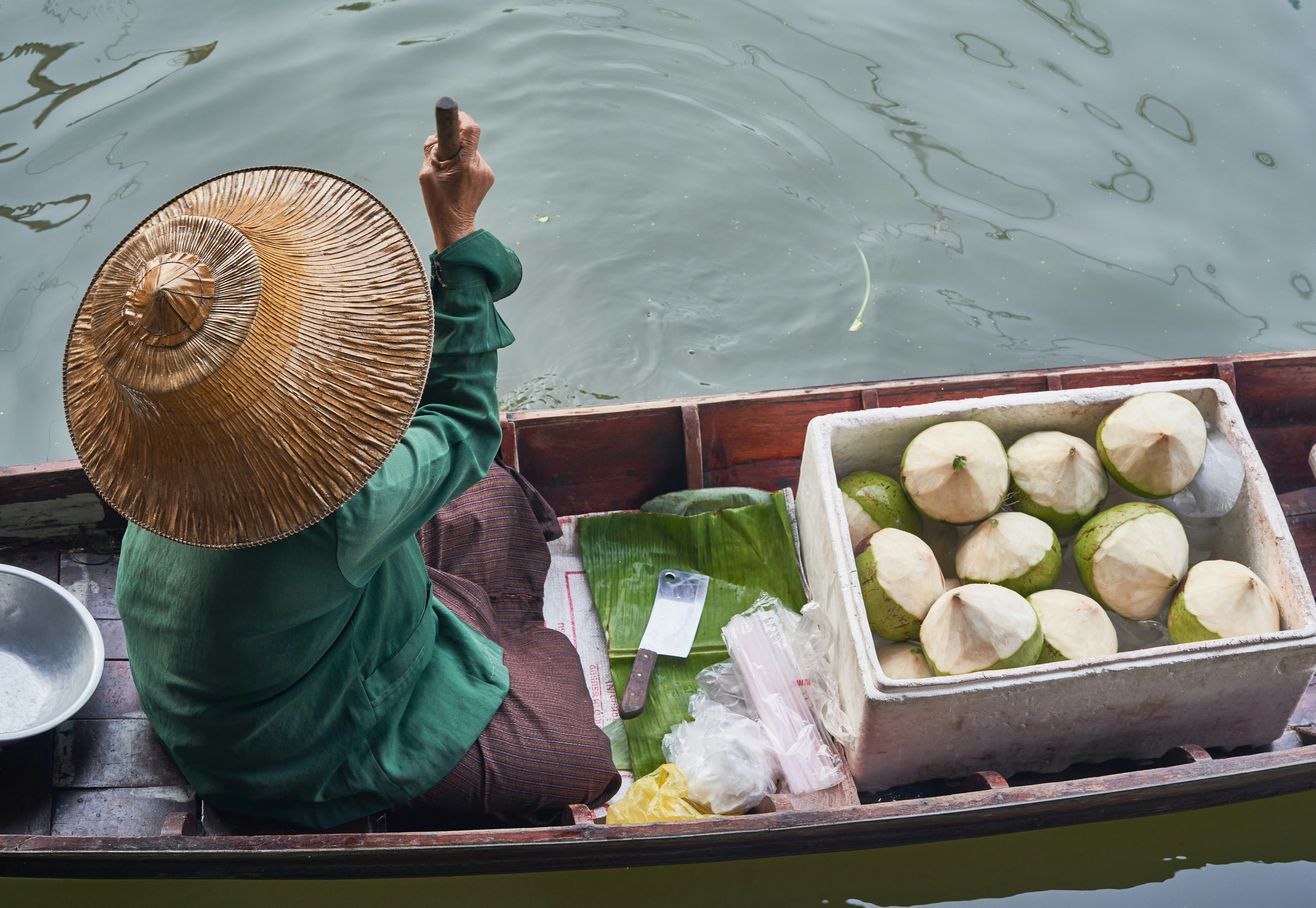 Marché flottant en Thaïlande