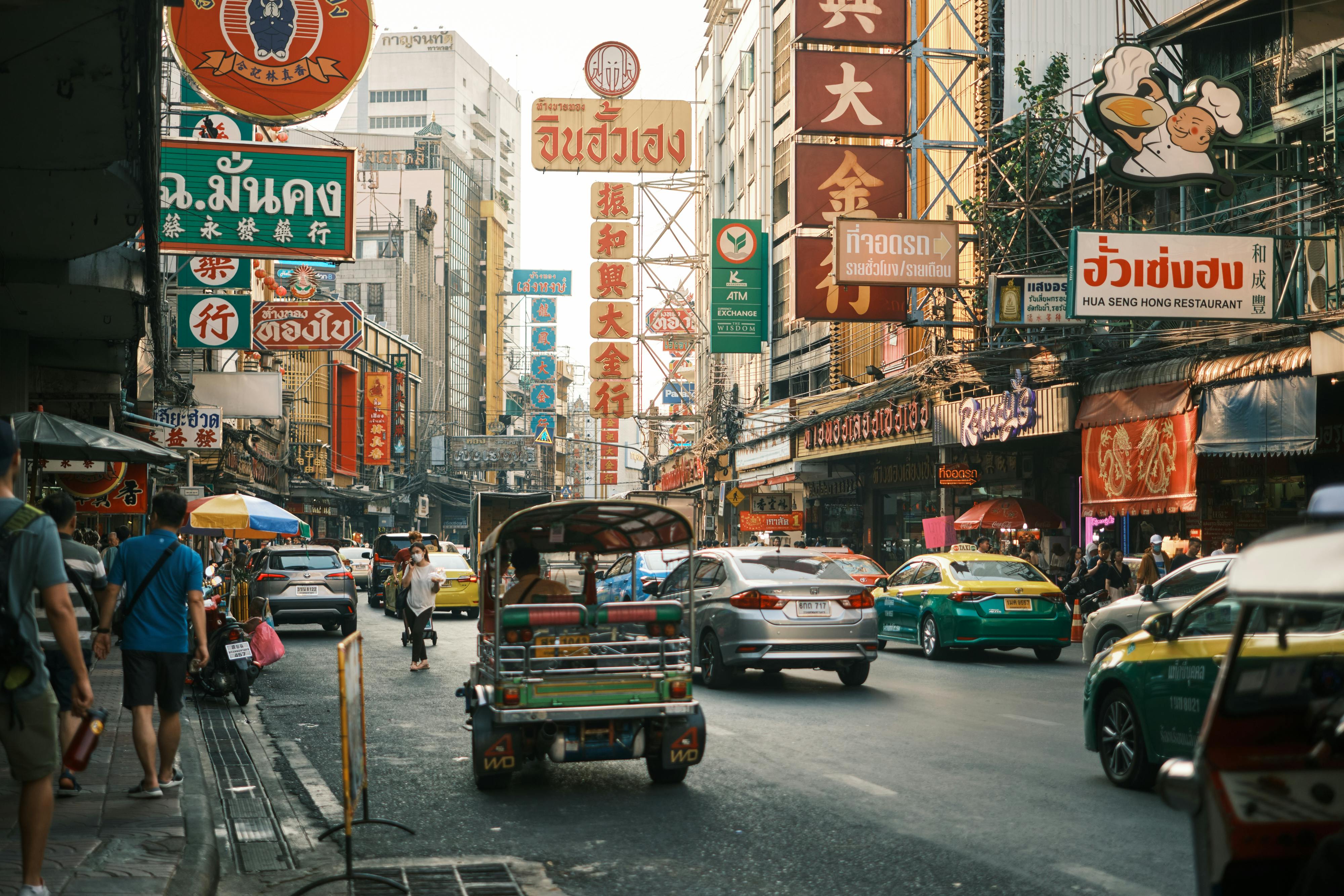 Rues animées en Thaïlande à Bangkok